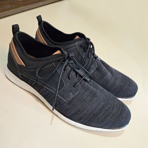 Men's Black Lightweight Oxford Sneakers